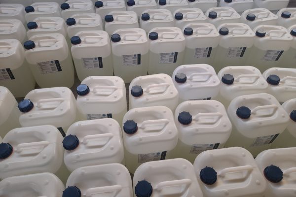 مایع تمیزکننده الیاف، مایع تمیزکردن پشم. مایع تمیز کننده دستگاه نساجی. مایع تمیز کننده پارچه